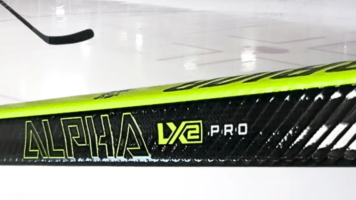 What Hockey Stick and Curve Does Leon Draisaitl Use? Hockey Response